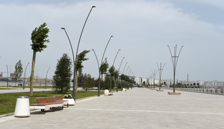 Prezident İlham Əliyev və xanımı Bakı Ağ Şəhər bulvarının açılışında iştirak ediblər (FOTO)
