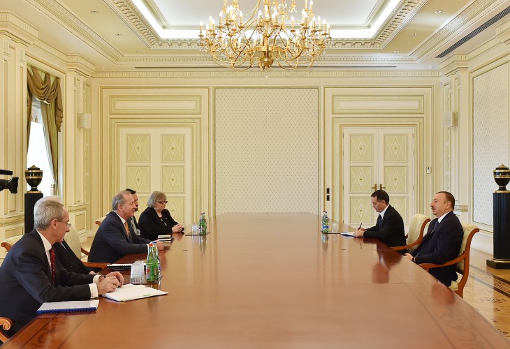 Prezident İlham Əliyev London şəhərinin Lord merinin başçılıq etdiyi nümayəndə heyətini qəbul edib