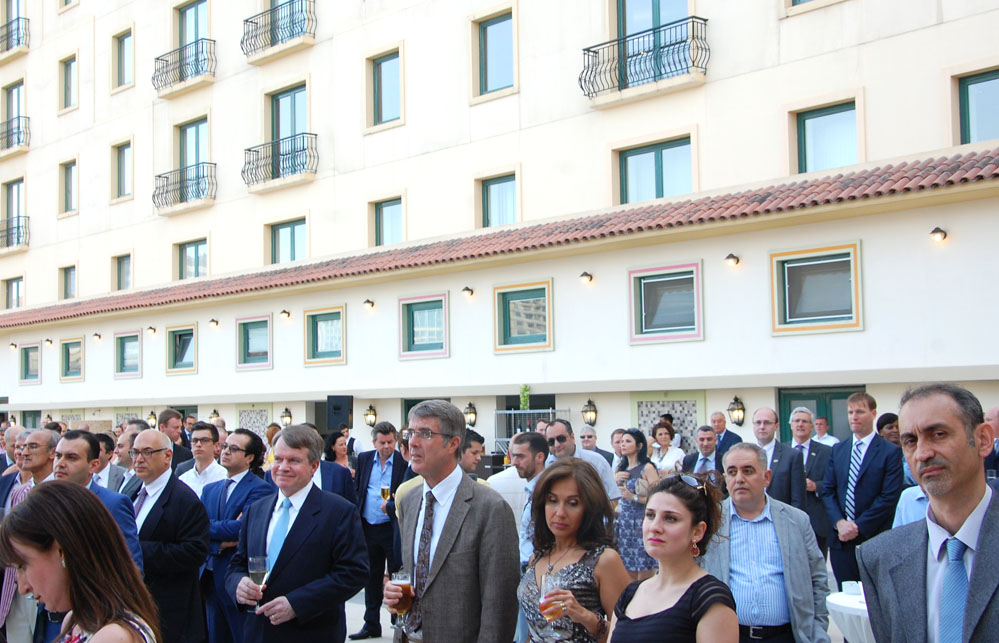 Səfir: ABŞ Azərbaycanla enerji təhlükəsizliyi sahəsində sıx əməkdaşlıq edir (FOTO)