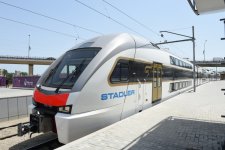 Prezident İlham Əliyev Bakıya gətirilən yeni elektrik qatarı ilə tanış olub (FOTO)