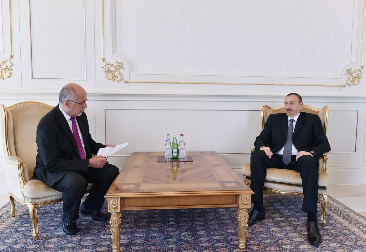 Prezident İlham Əliyev Meksikanın Azərbaycanda yeni təyin olunmuş səfirinin etimadnaməsini qəbul edib (FOTO)