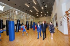 Prezident İlham Əliyev və xanımı Azərbaycan Boks Federasiyasının inzibati binasının və “Qafqaz Baku Sport Hotel”in açılışlarında iştirak ediblər (FOTO)