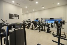 Prezident İlham Əliyev və xanımı Azərbaycan Boks Federasiyasının inzibati binasının və “Qafqaz Baku Sport Hotel”in açılışlarında iştirak ediblər (FOTO)