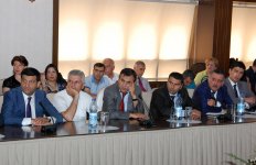 Əli Həsənov: Azərbaycan mətbuatının 140 illiyi yüksək səviyyədə qeyd edilməlidir