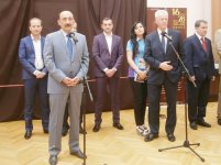 Bakıda dünyanın şokoladdan hazırlanmış 3D rəsmi təqdim edildi (FOTO)