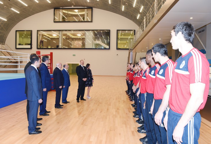 Prezident İlham Əliyev və xanımı Azərbaycan Boks Federasiyasının inzibati binasının və “Qafqaz Baku Sport Hotel”in açılışlarında iştirak ediblər (FOTO)