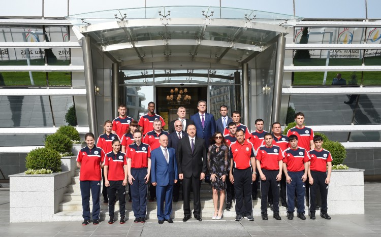 Prezident İlham Əliyev və xanımı Azərbaycan Boks Federasiyasının inzibati binasının və “Qafqaz Baku Sport Hotel”in açılışlarında iştirak ediblər (FOTO)