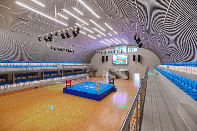 Prezident İlham Əliyev və xanımı Azərbaycan Boks Federasiyasının inzibati binasının və “Qafqaz Baku Sport Hotel”in açılışlarında iştirak ediblər (FOTO)