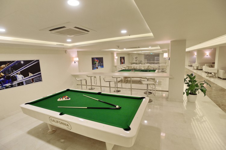 Prezident İlham Əliyev və xanımı Azərbaycan Boks Federasiyasının inzibati binasının və “Qafqaz Baku Sport Hotel”in açılışlarında iştirak ediblər (FOTO)