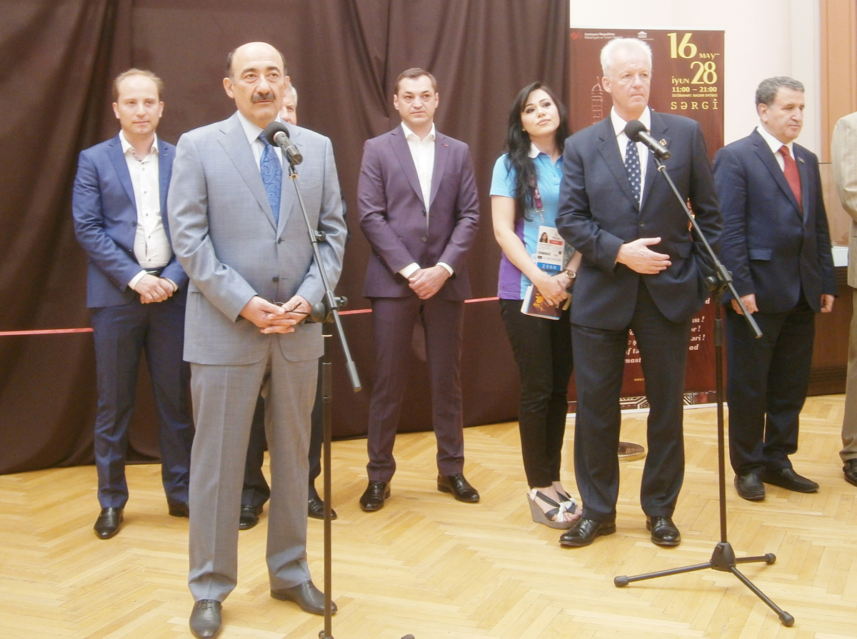 Bakıda dünyanın şokoladdan hazırlanmış 3D rəsmi təqdim edildi (FOTO)