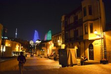 Bakı 2015: Bakıda gecə gəzintisi (FOTO)