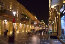 Bakı 2015: Bakıda gecə gəzintisi (FOTO)