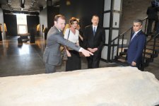 Prezident İlham Əliyev və xanımı Daş salnamə muzeyinin açılışında iştirak ediblər (FOTO)
