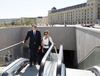 Prezident İlham Əliyev və xanımı Bayıl bulvarında inşa olunmuş piyada keçidinin açılışında iştirak ediblər (FOTO)