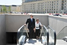 Prezident İlham Əliyev və xanımı Bayıl bulvarında inşa olunmuş piyada keçidinin açılışında iştirak ediblər (FOTO)