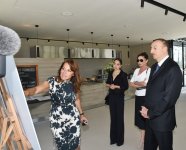 Prezident İlham Əliyev və xanımı Avropa Oyunları Parkının qarşısında salınan yeni parkla tanış olublar (FOTO)