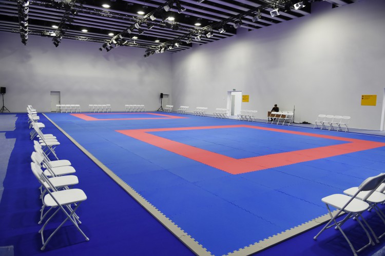 Prezident İlham Əliyev və xanımı Avropa Oyunlarında idman yarışlarının keçiriləcəyi "Baku Crystall Hall"da yaradılan şəraitlə tanış olublar (FOTO)