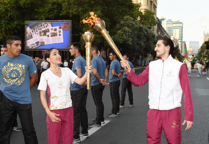 Prezident İlham Əliyev Dənizkənarı Milli Parkdakı “Sadko” limanında Avropa Oyunlarının məşəlini qəbul etdi (FOTO)