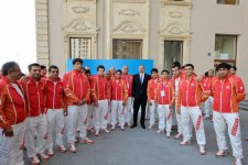 Prezident İlham Əliyev və xanımı Azərbaycanı birinci Avropa Oyunlarında təmsil edəcək idmançılarla görüşüblər (FOTO)