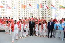 Prezident İlham Əliyev və xanımı Azərbaycanı birinci Avropa Oyunlarında təmsil edəcək idmançılarla görüşüblər (FOTO)
