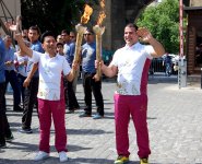 Avropa Oyunlarının məşəlinin İçərişəhər estafeti (FOTO)