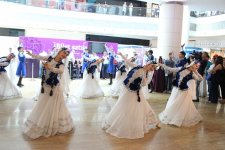 Avropa Oyunları ərəfəsində Azərbaycan milli geyimlərinin sərgisi (FOTO)