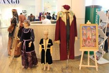 Avropa Oyunları ərəfəsində Azərbaycan milli geyimlərinin sərgisi (FOTO)
