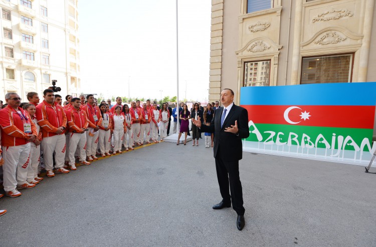 Prezident İlham Əliyev və xanımı Azərbaycanı birinci Avropa Oyunlarında təmsil edəcək idmançılarla görüşüblər (FOTO)