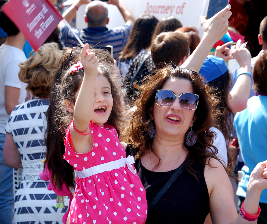 Avropa Oyunlarının məşəlinin İçərişəhər estafeti (FOTO)