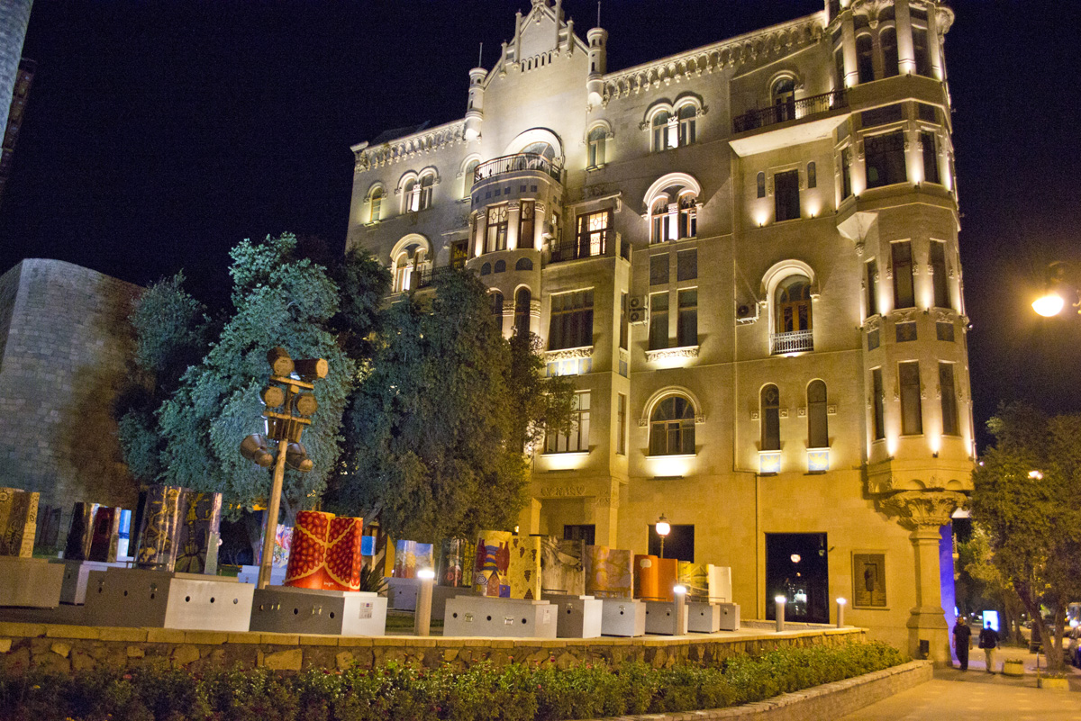 Bakı-2015: Paytaxtda gecə gəzintisi (FOTO - II HİSSƏ)