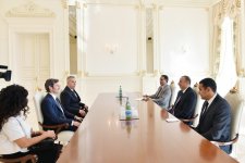 İlham Əliyev San-Marino dövlətinin başçılarını qəbul edib (FOTO)