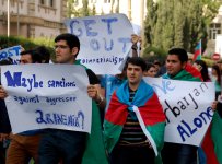 Avropa İttifaqının Azərbaycandakı nümayəndəliyi qarşısında piket keçirilib (FOTO) (ƏLAVƏ OLUNUB)