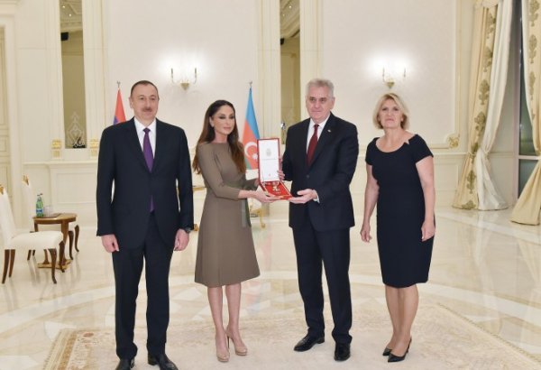 Mehriban Əliyevaya Serbiyanın "Sreten" ordeni təqdim edilib (FOTO)