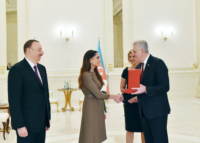 Mehriban Əliyevaya Serbiyanın "Sreten" ordeni təqdim edilib (FOTO)