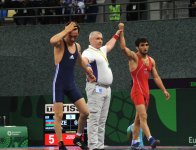 Güləşçilərimiz Avropa Oyunlarında ilk qızıl medalını qazandı: Rəsul Çunayev hərbi salam verdi(ƏLAVƏ OLUNUB 9) (FOTO, VİDEO)