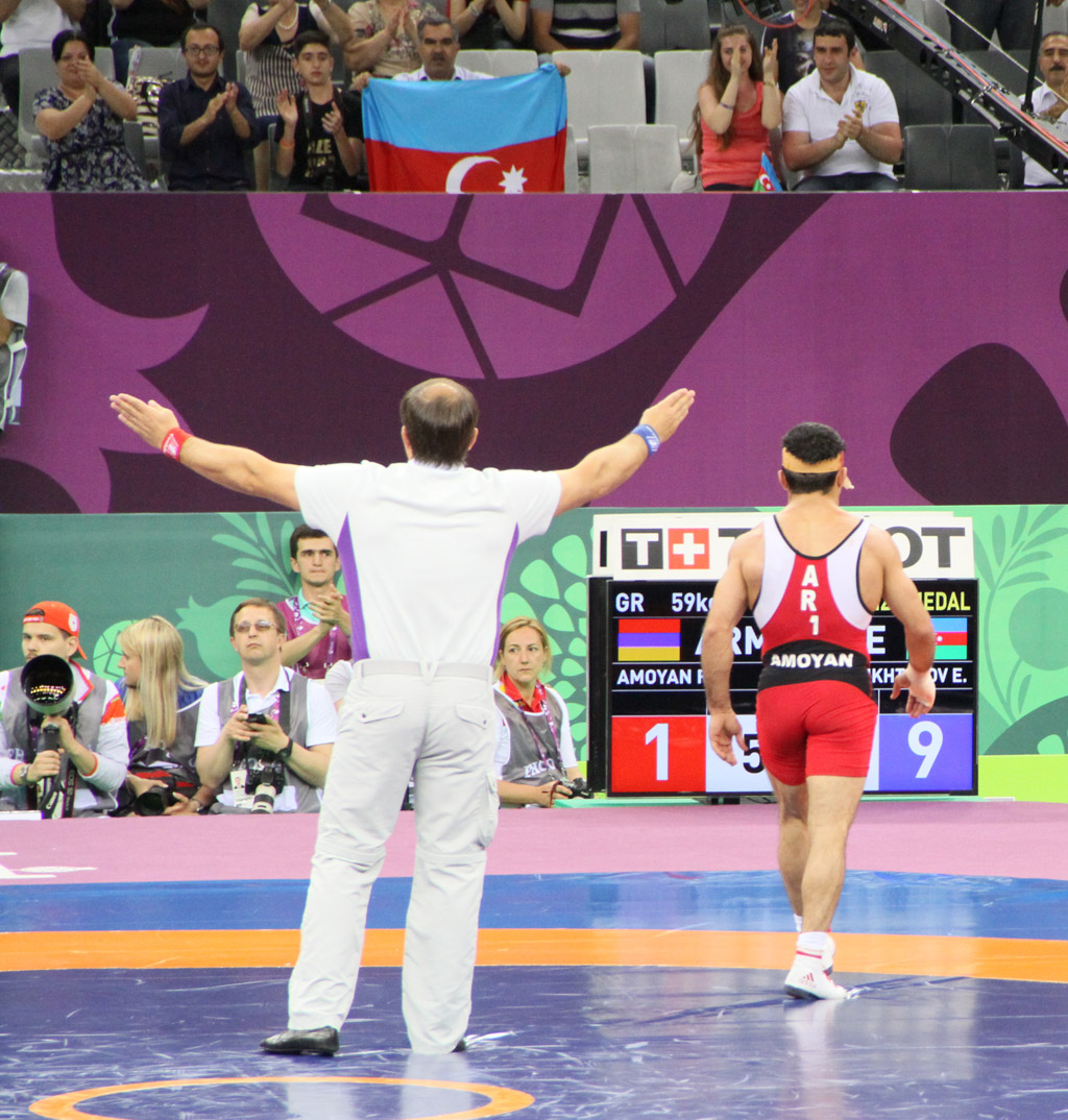 Azərbaycan güləşçisi erməniyə qalib gələrək Avropa Oyunlarının bürünc medalını qazandı (FOTO, VİDEO)