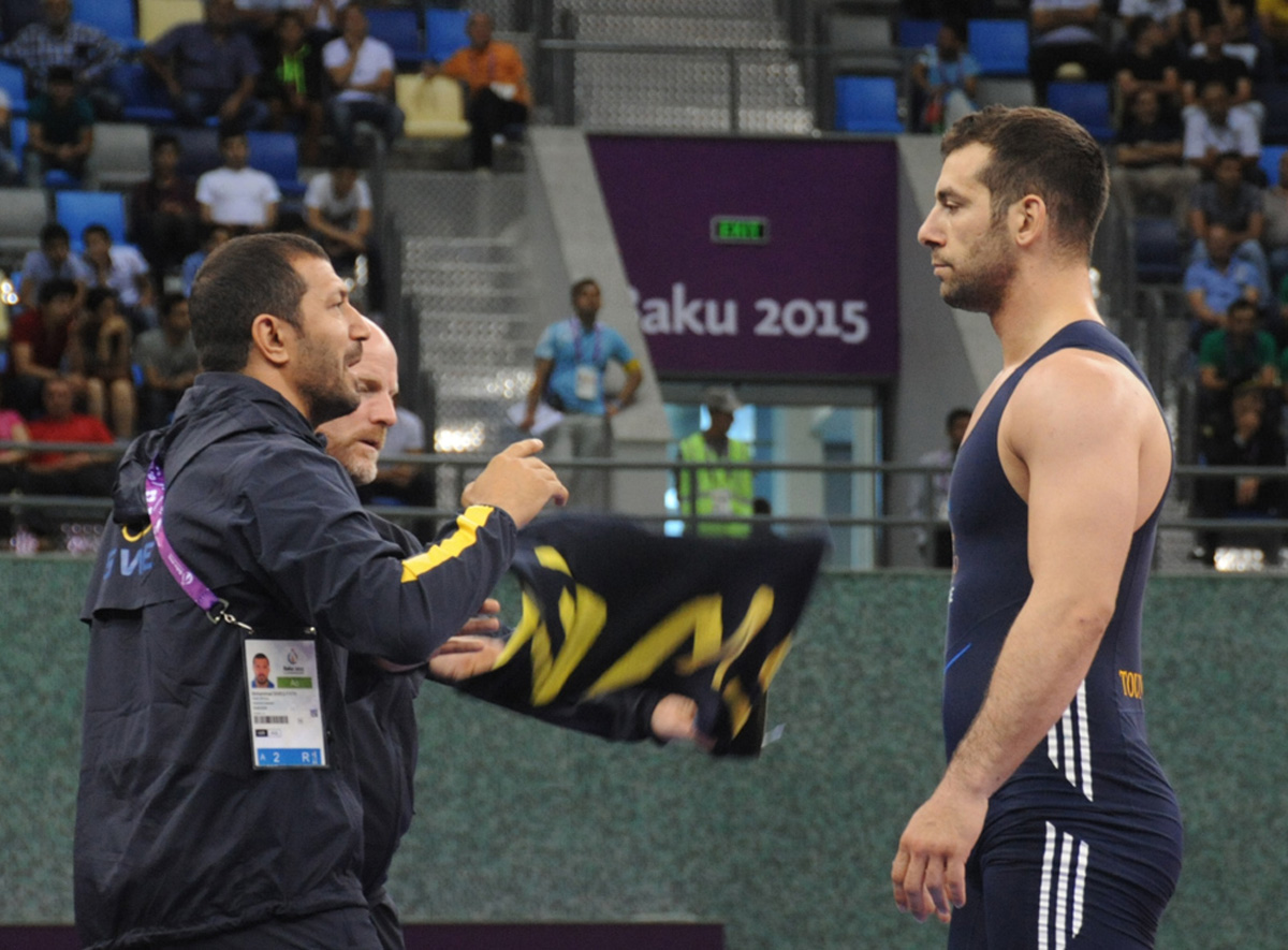 Güləşçilərimiz Avropa Oyunlarında ilk qızıl medalını qazandı: Rəsul Çunayev hərbi salam verdi(ƏLAVƏ OLUNUB 9) (FOTO, VİDEO)