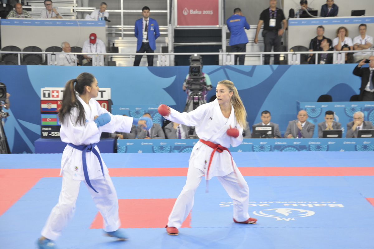 Bakıda karate üzrə yarışlar start götürüb (CANLI YAYIM)(FOTO)