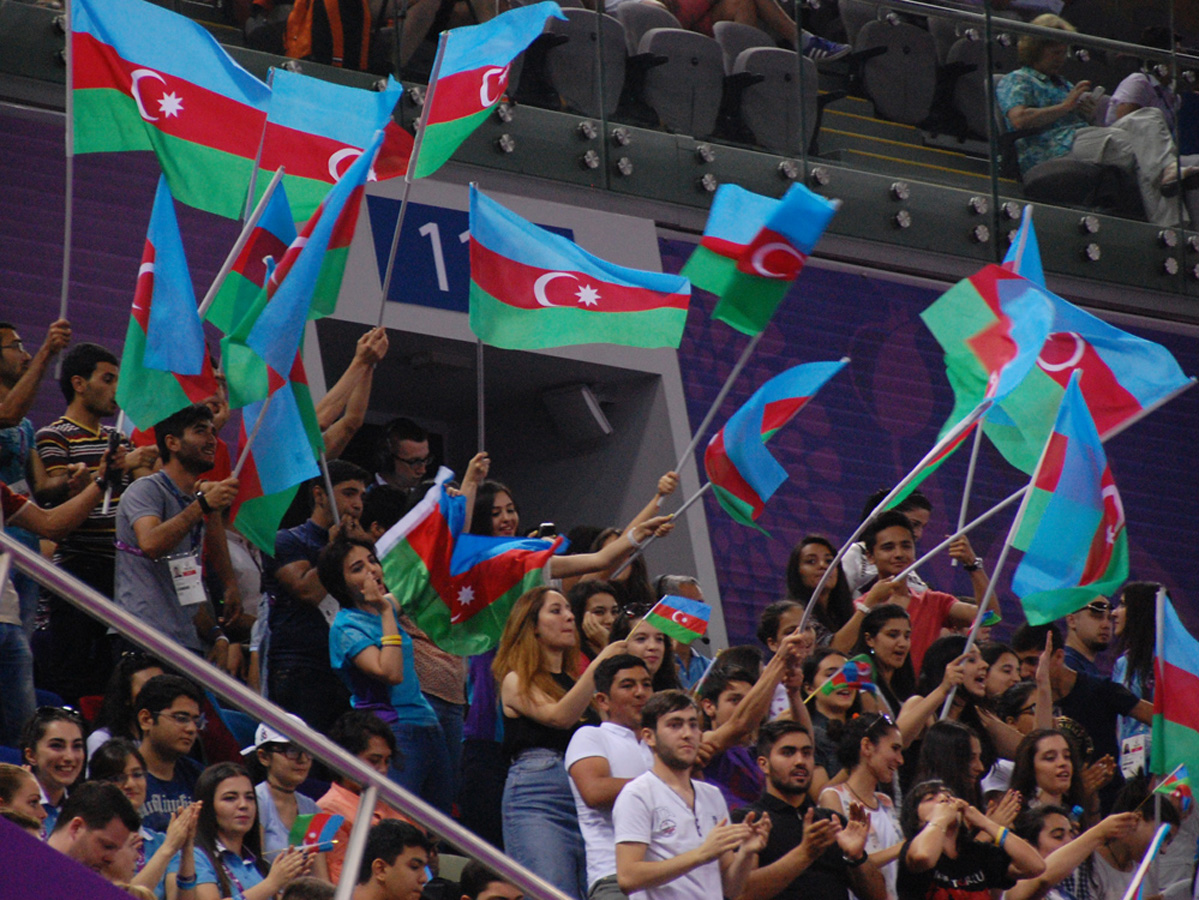 Azərbaycanın kişilərdən ibarət gimnastika yığması bürünc medal qazandı (FOTO)