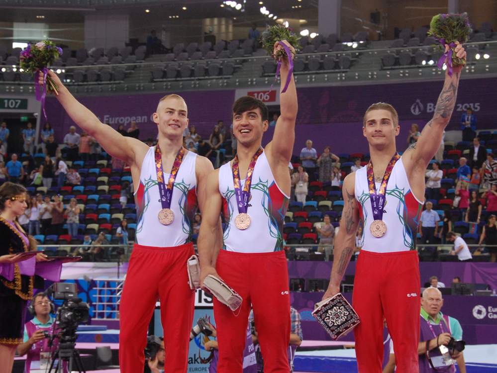 Avropa Oyunlarında bürünc medal qazanan Azərbaycan gimnastları mükafatlandırılıb (FOTO+VİDEO)