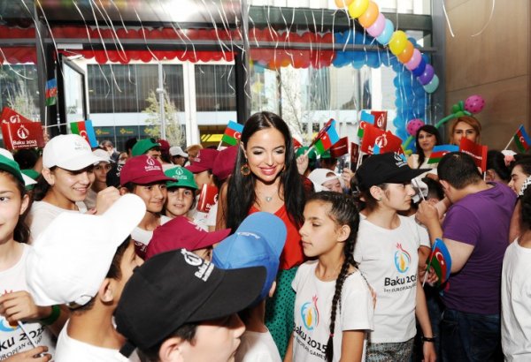 Leyla Əliyeva “Bakı-2015” ilk Avropa Oyunları çərçivəsində uşaqlar üçün şənlikdə iştirak edib (FOTO)