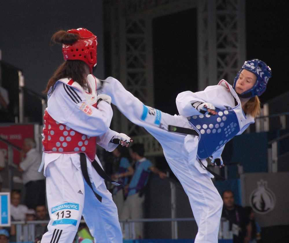 Azərbaycan taekvondoçusu yarımfinala yüksəldi (FOTO)