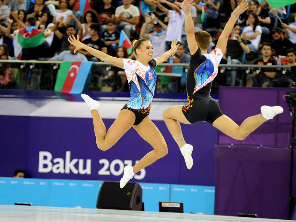 Avropa Oyunlarında aerobika gimnastikası üzrə qarışıq cütlüklərin təsnifat yarışları keçirilir (FOTO)
