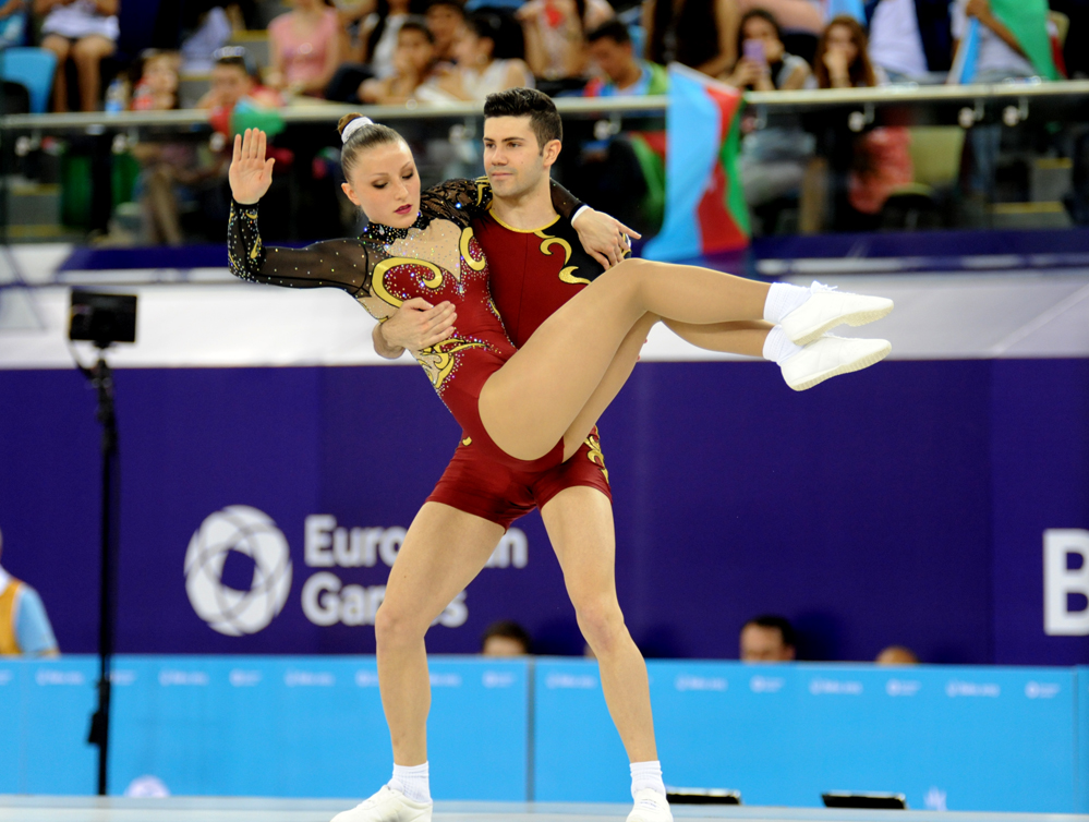 Avropa Oyunlarında aerobika gimnastikası üzrə qarışıq cütlüklərin təsnifat yarışları keçirilir (FOTO)