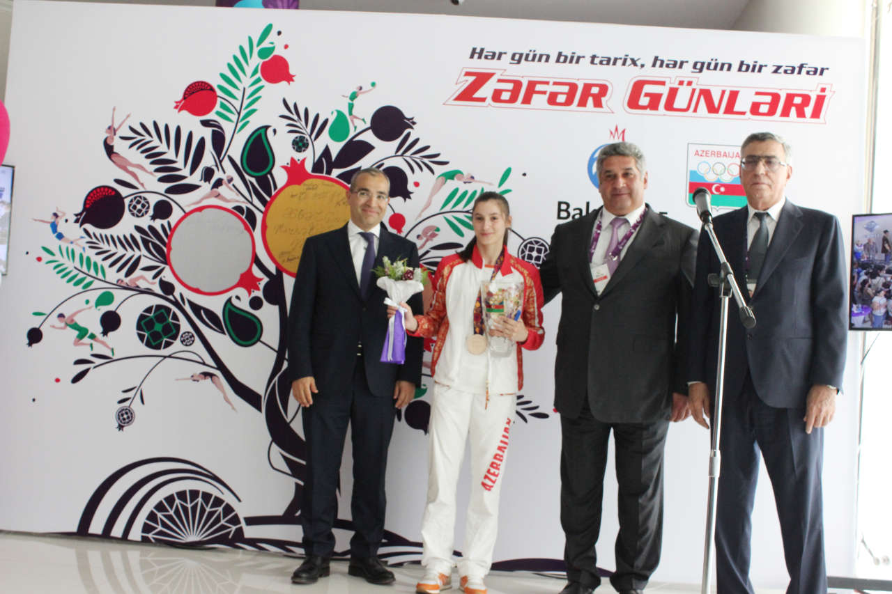 MOK-da Avropa Oyunlarının mükafatçılarının təntənəli təbriketmə mərasimi keçirilib (FOTO)
