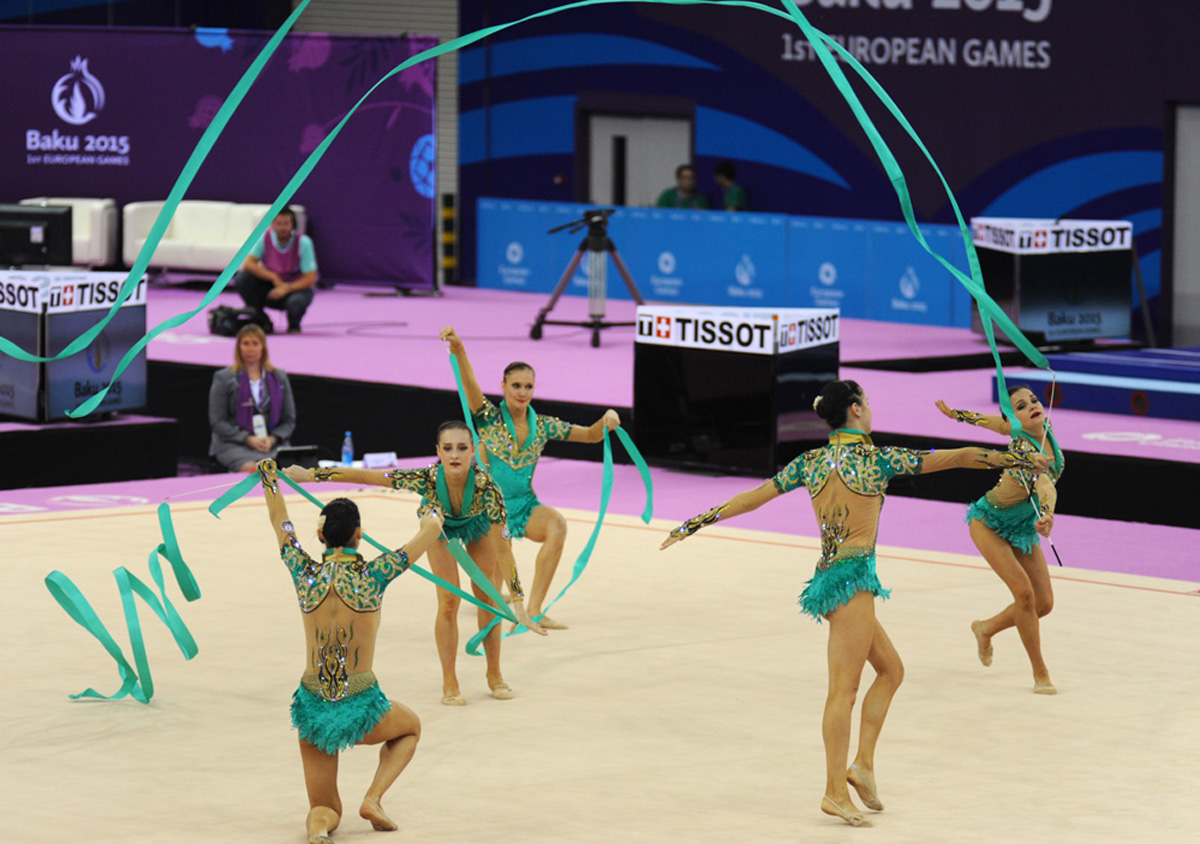 I Avropa Oyunları çərçivəsində azərbaycanlı gimnastlar lentlə hərəkət üzrə qrup yarışlarında çıxış edib (FOTO)