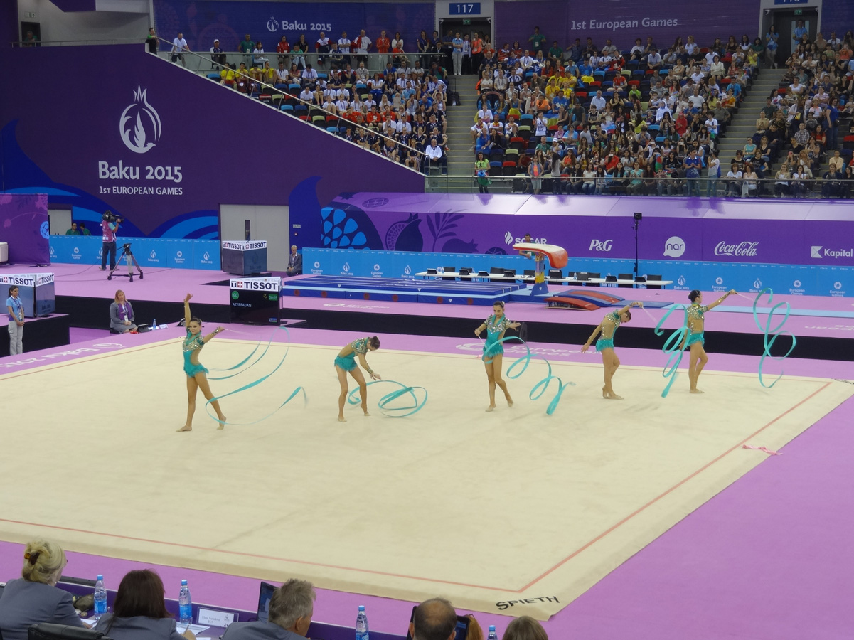 I Avropa Oyunları çərçivəsində azərbaycanlı gimnastlar lentlə hərəkət üzrə qrup yarışlarında çıxış edib (FOTO)