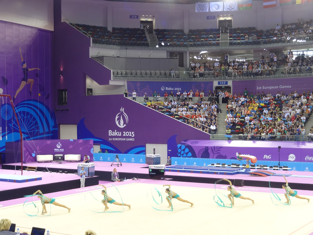 I Avropa Oyunları çərçivəsində azərbaycanlı gimnastlar lentlə hərəkət üzrə qrup yarışlarında çıxış edib (FOTO)