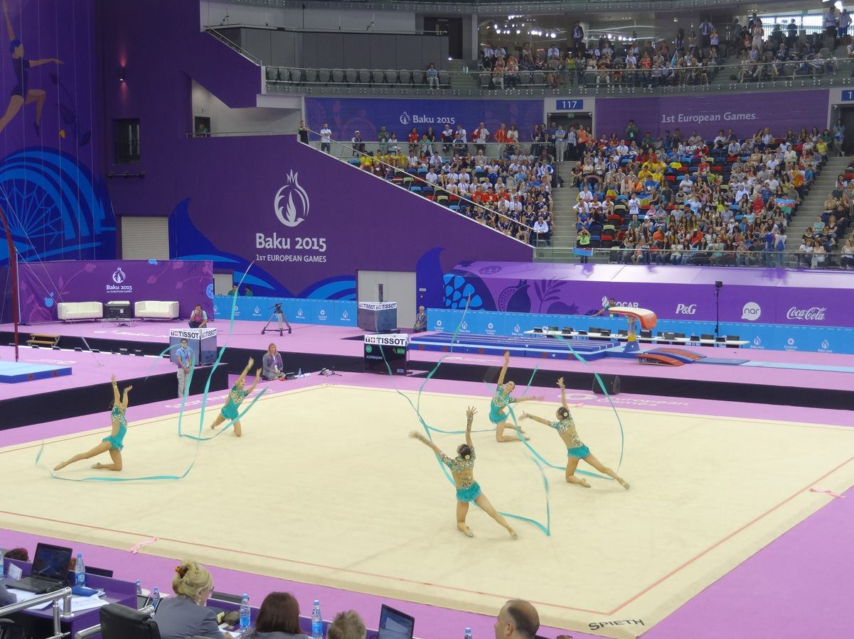 I Avropa Oyunları çərçivəsində azərbaycanlı gimnastlar lentlə hərəkət üzrə qrup yarışlarında çıxış edib (FOTO)