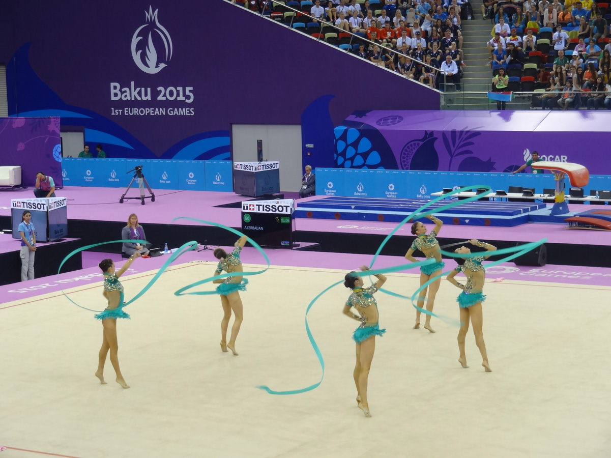 I Avropa Oyunları çərçivəsində azərbaycanlı gimnastlar lentlə hərəkət üzrə qrup yarışlarında çıxış edib (FOTO)